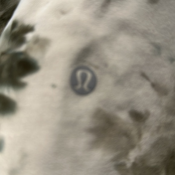 Lululemon Align Tank Cropped - Size 2! Like New - Picture 3 of 3